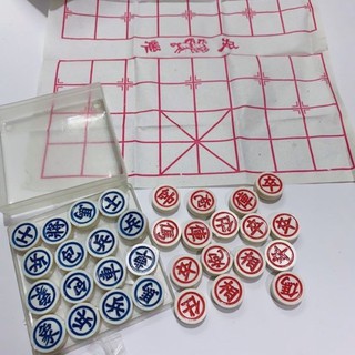 1 bộ cờ tướng loại to