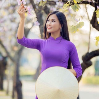 Áo dài tím Huế