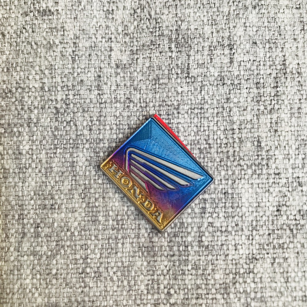 [nhỏ nhỏ xinh xinh] Tem TITAN dán xe máy, TEM LOGO huy hiệu trang trí xe máy (100% TITANIUM)