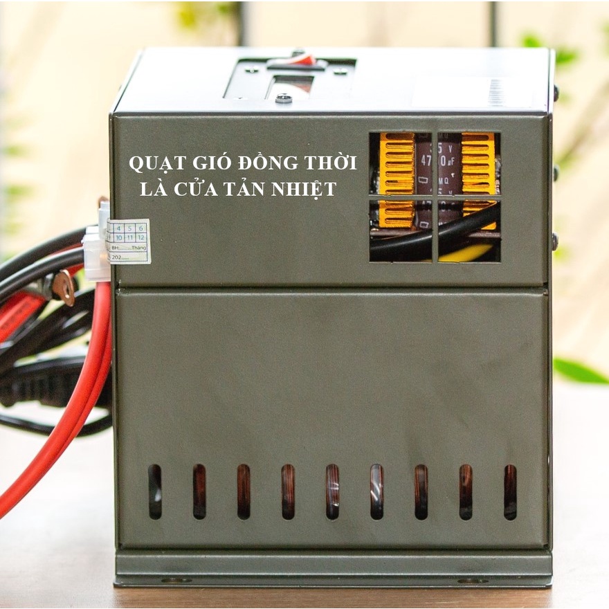 Máy kích điện bình ắc quy 24V lên 220V công suất 2.000VA/1.500W Hàng NHẬT Sóng Sine chuẩn kiêm sạc tự ngắt