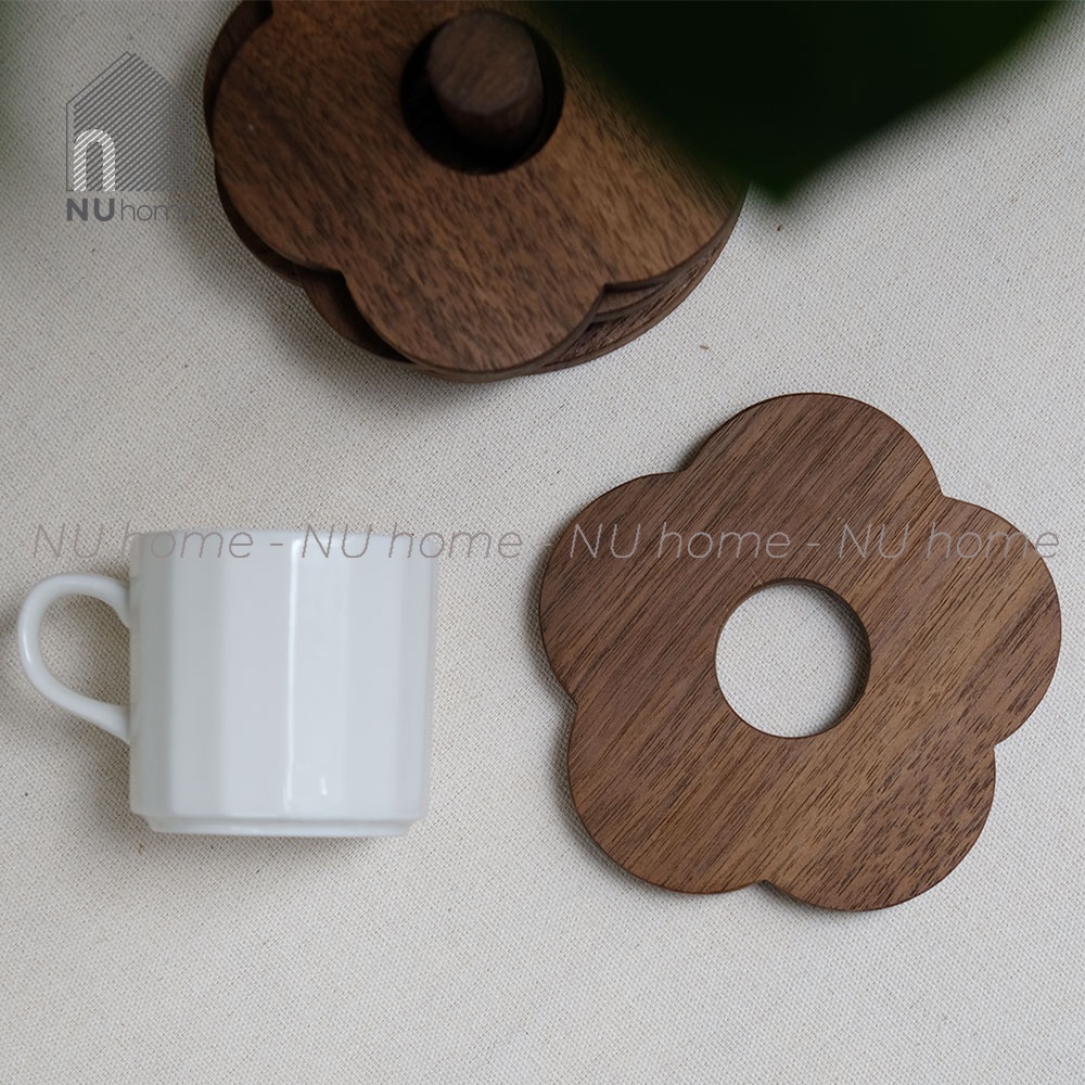 nuhome.vn | Đế lót hình hoa - Kino, được thiết kế bằng chất liệu gỗ tự nhiên đơn giản đẹp mắt