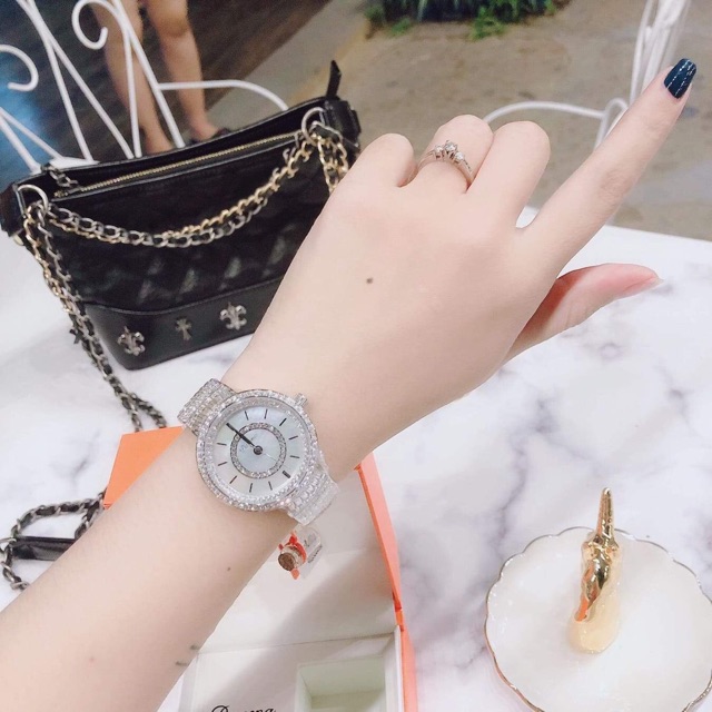 Đồng hồ nữ 𝙳𝙰.𝚅𝙴𝙽𝙰— 𝙽𝚎𝚠 𝟸0𝟸0