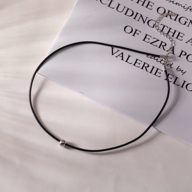 Vòng Cổ Choker Đính Hạt Màu Đen Đơn Giản Thời Trang