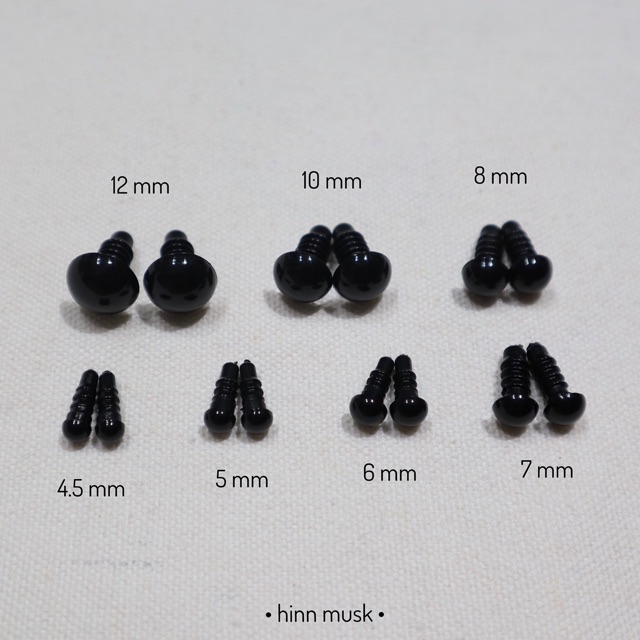 Mắt thú tròn đen có chốt