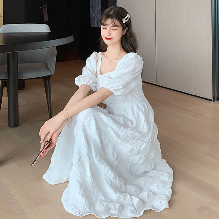 Đầm tay ngắn cổ vuông phối xếp li phong cách Hàn Quốc