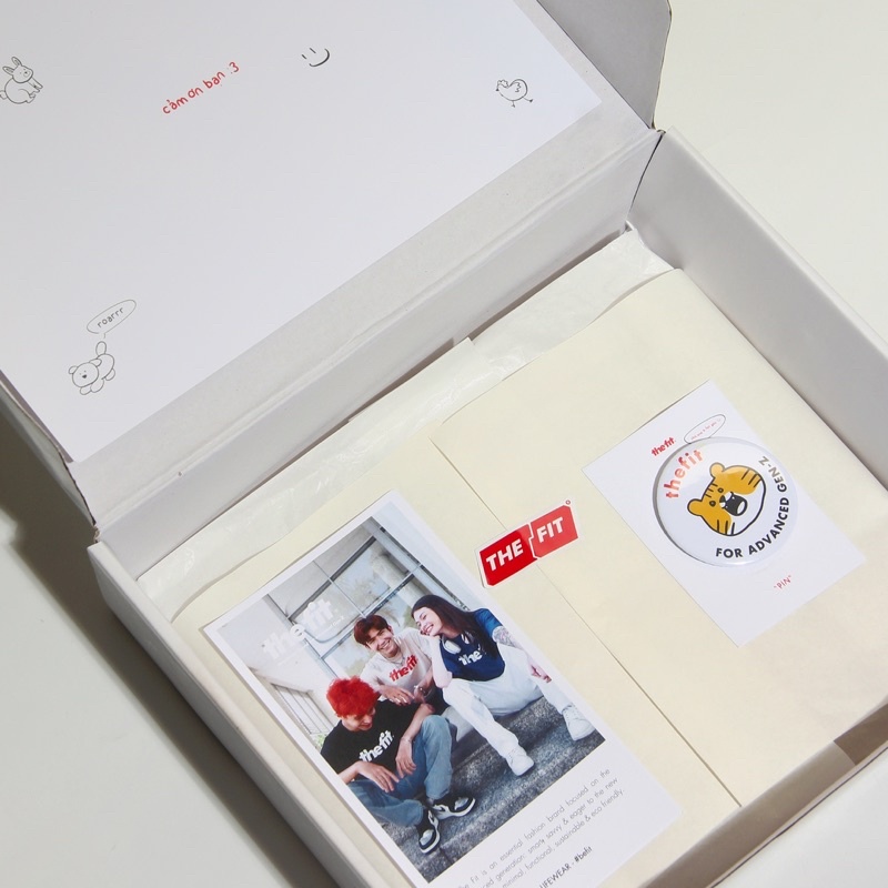Hộp giấy đóng gói quần áo THE FIT 30x25x10, packaging đóng gói tất cả áo của THE FIT
