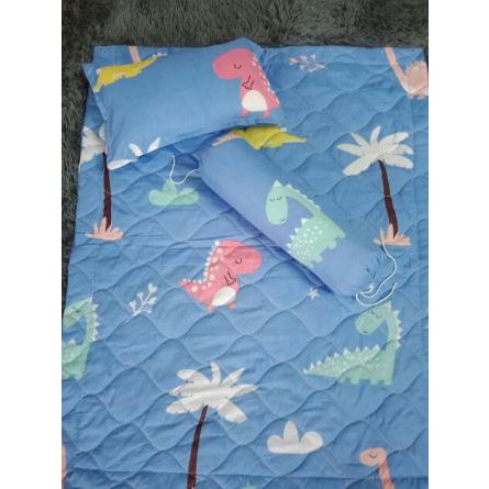 Bộ chăn gối cho bé 5 món,rẻ nhất tp hcm,chuyên sỉ và lẻ,free ship-mẫu khủng long cây dừa