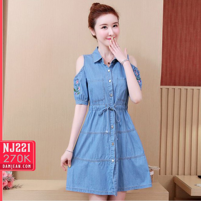ĐẦM JEAN CỔ SƠ MI KHOÉT VAI TAY THÊU HOA - NJ221