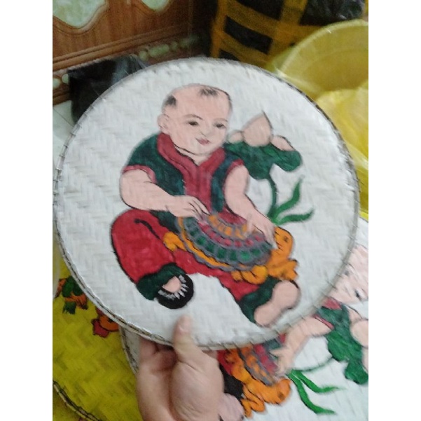 Tranh dân gian vẽ trên mẹt tre