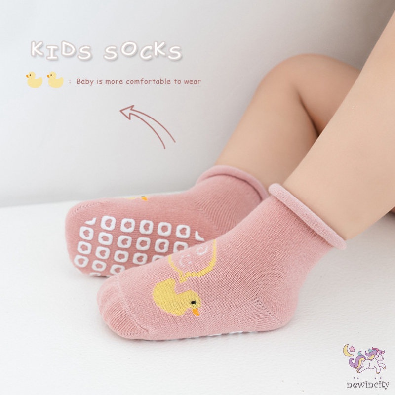 Set 3 Đôi Vớ Hàn Quốc Đế Cao Su Chống Trượt Chống Rơi Cho Bé