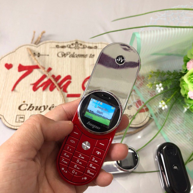 Điện thoại mini độc lạ Hope 2900 với khả năng xoay 180 độ - Hàng nhập khẩu