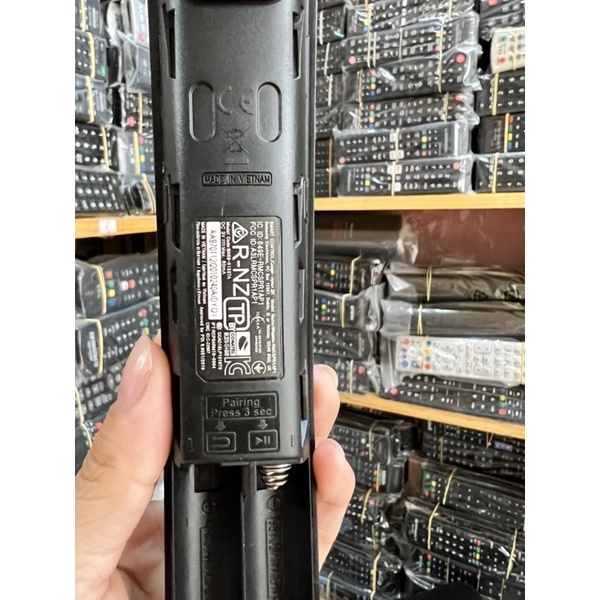 Điều khiển Tivi Samsung Giọng Nói TU (Hàng Zin Theo Máy Mới 75%)