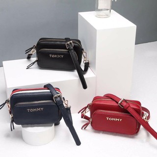 Túi đeo tommy dáng hộp