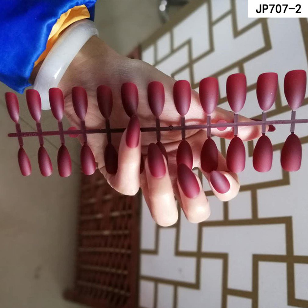 Bộ móng giả đầu nhọn không phai màu dùng để làm đẹp cho nữ