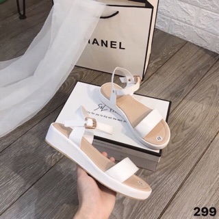 Sandal học sinh đế xuồng thấp