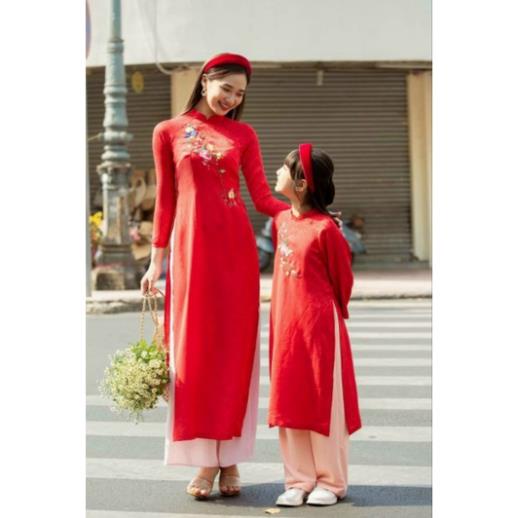 🥰 Sét áo dài đỏ tết mẹ bé đẹp thêu hoa cao cấp vải mềm co giãn nhẹ giá sỉ . hàng thiết kế
