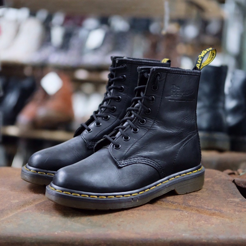 Giày Dr Martens 1460 chính hãng đã qua sử dụng