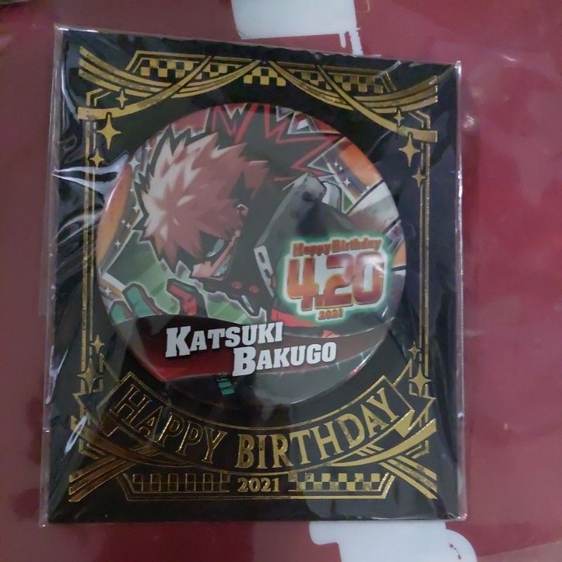 Huy hiệu + standee sinh nhật BnHA