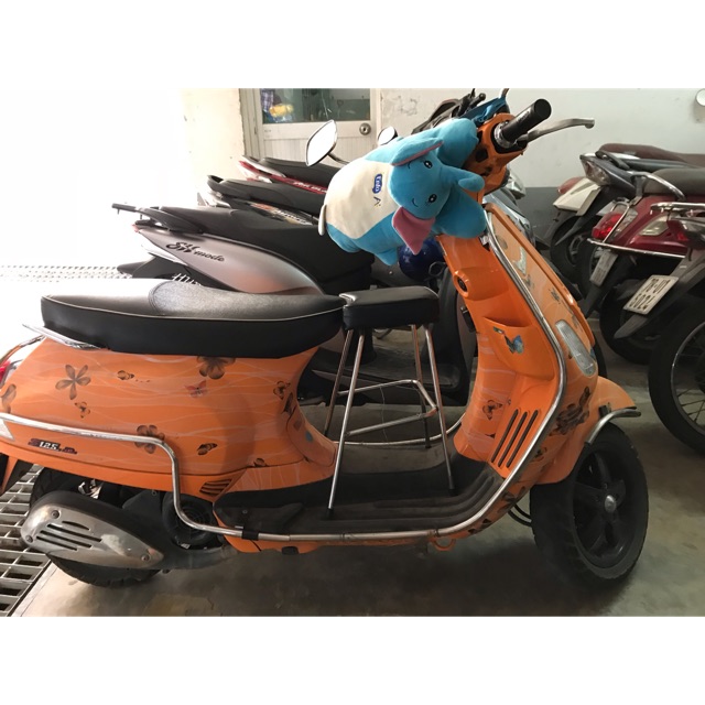 Ghế ngồi xe tay ga cho bé Vespa super, Prim vera, Sprint không tựa