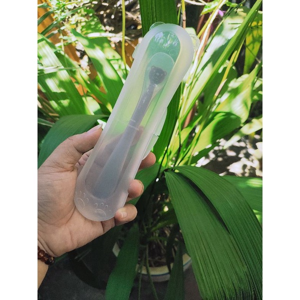 Thìa ăn dặm silicon Modui kiểu dáng dễ thương kèm hộp đựng an toàn cho bé - Lebebee