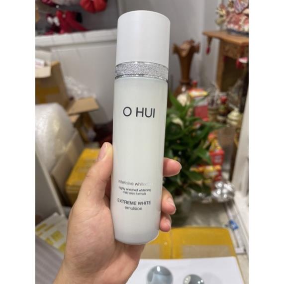 Set dưỡng trắng da và chống lão hóa OHUI Extreme White