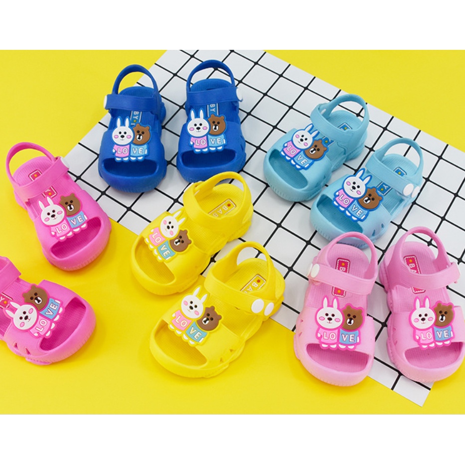 Dép Sandal Tập Đi Cho Bé 1-2 Tuổi Chữ Love, Đế Cao Su