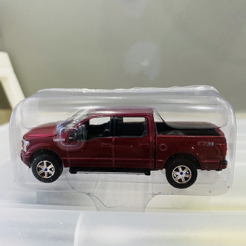 Mô hình xe 1:64 auto world ford f150 lariat