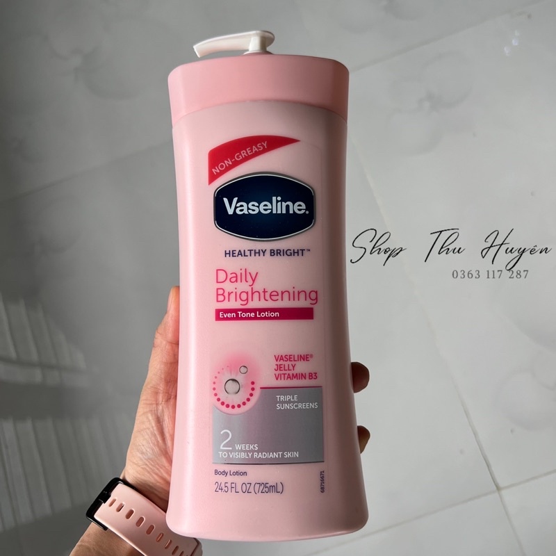 Sữa dưỡng thể Vaseline Healthy White UV Lightening Body Lotion 725ml