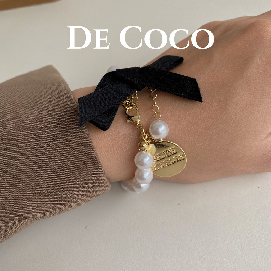 Vòng tay lắc tay nơ đen hạt trai Carla De Coco decoco.accessories