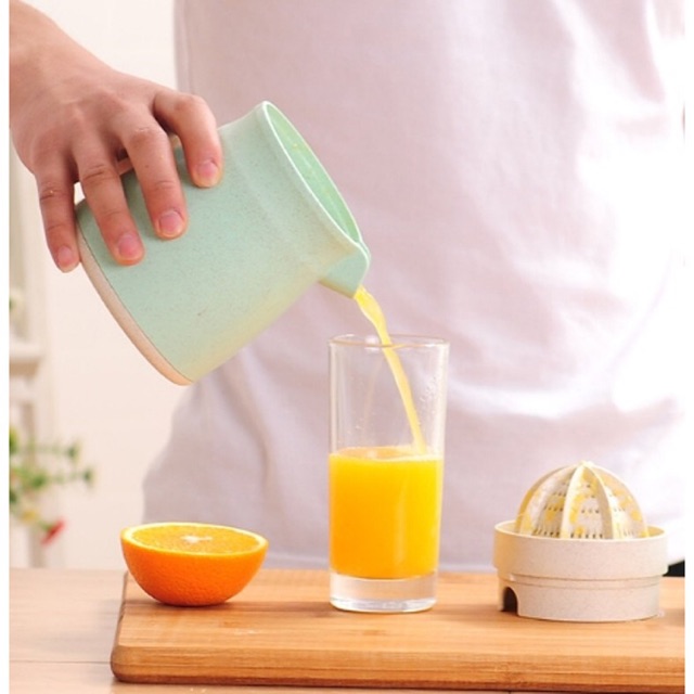 Dụng cụ ép hoa quả lấy nước chất liệu lúa mạch