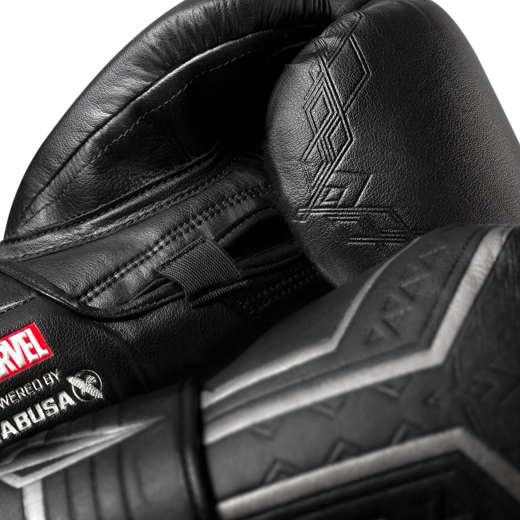 Găng tay Hayabusa Black Panther Limited Edition