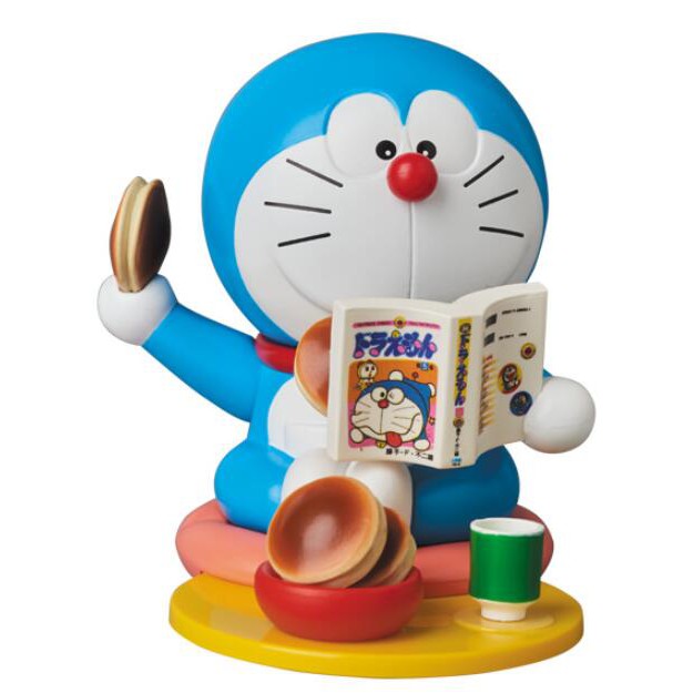 Mô hình Doraemon chính hãng UDF - Doraemon đọc truyện Doraemon