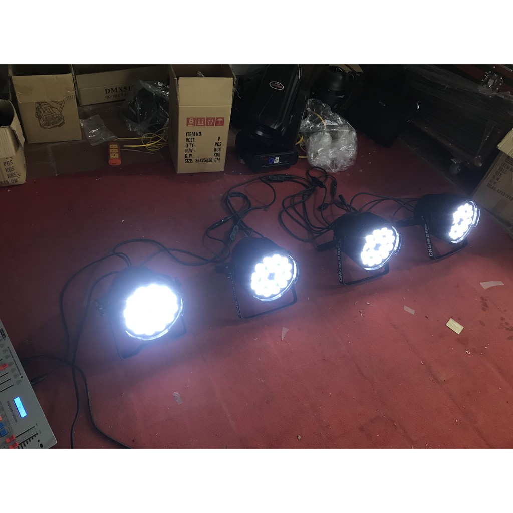 Đèn Led 18x15 4in1
