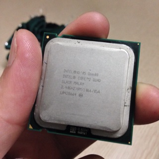 CPU 4 nhân Q6600 2.4ghz x 4, L2 8MB, socket 775