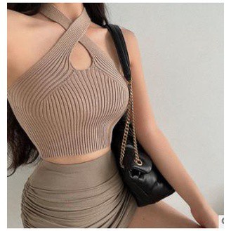Áo croptop không tay ôm sát màu sắc đơn giản dành cho nữ