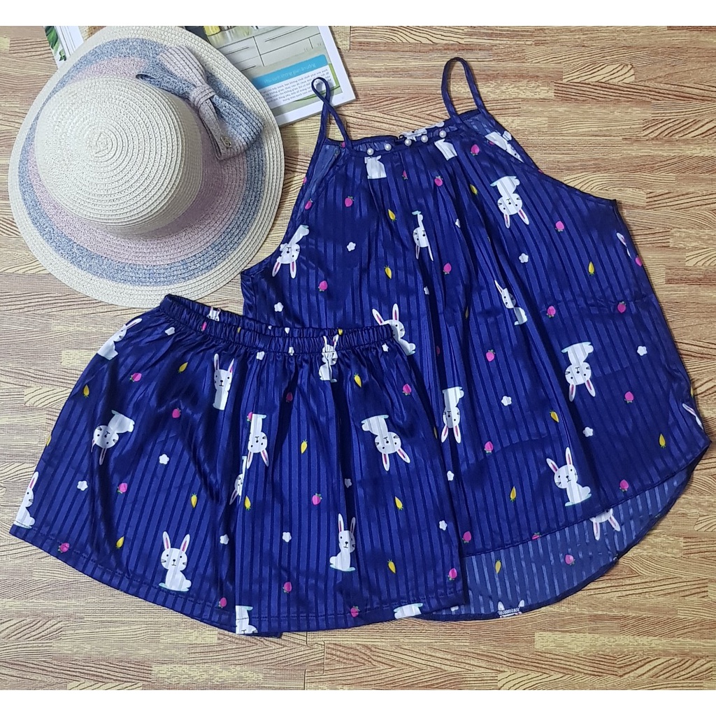 Đồ Bộ Nữ Áo Yếm Chất Gấm Lụa , Đồ Ngủ Sexy 2 Dây Quần Cọc Nhiều Họa Tiết Lạ Mắt Form Rộng Rãi Thoáng Mát. | BigBuy360 - bigbuy360.vn