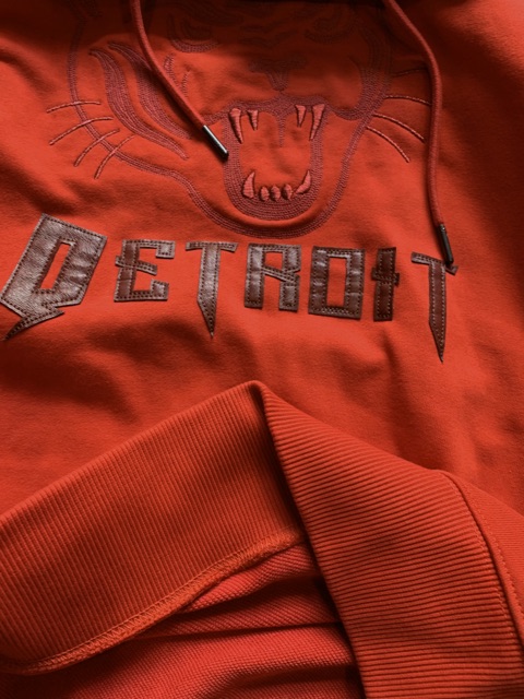 M L B hoodies size 95 100 105 tương đương M L XL