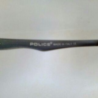 Mắt kính mát police