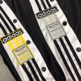 Quần thể thao adidas bấm cúc