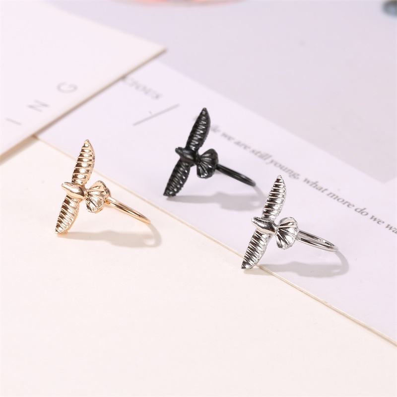 1 Khuyên Kẹp Vành Tai Không Cần Xỏ Lỗ Hình Ong Thời Trang Cho Nữ