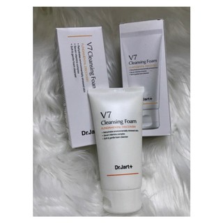Sữa rửa mặt trắng da V7 CLEANSING FOAM