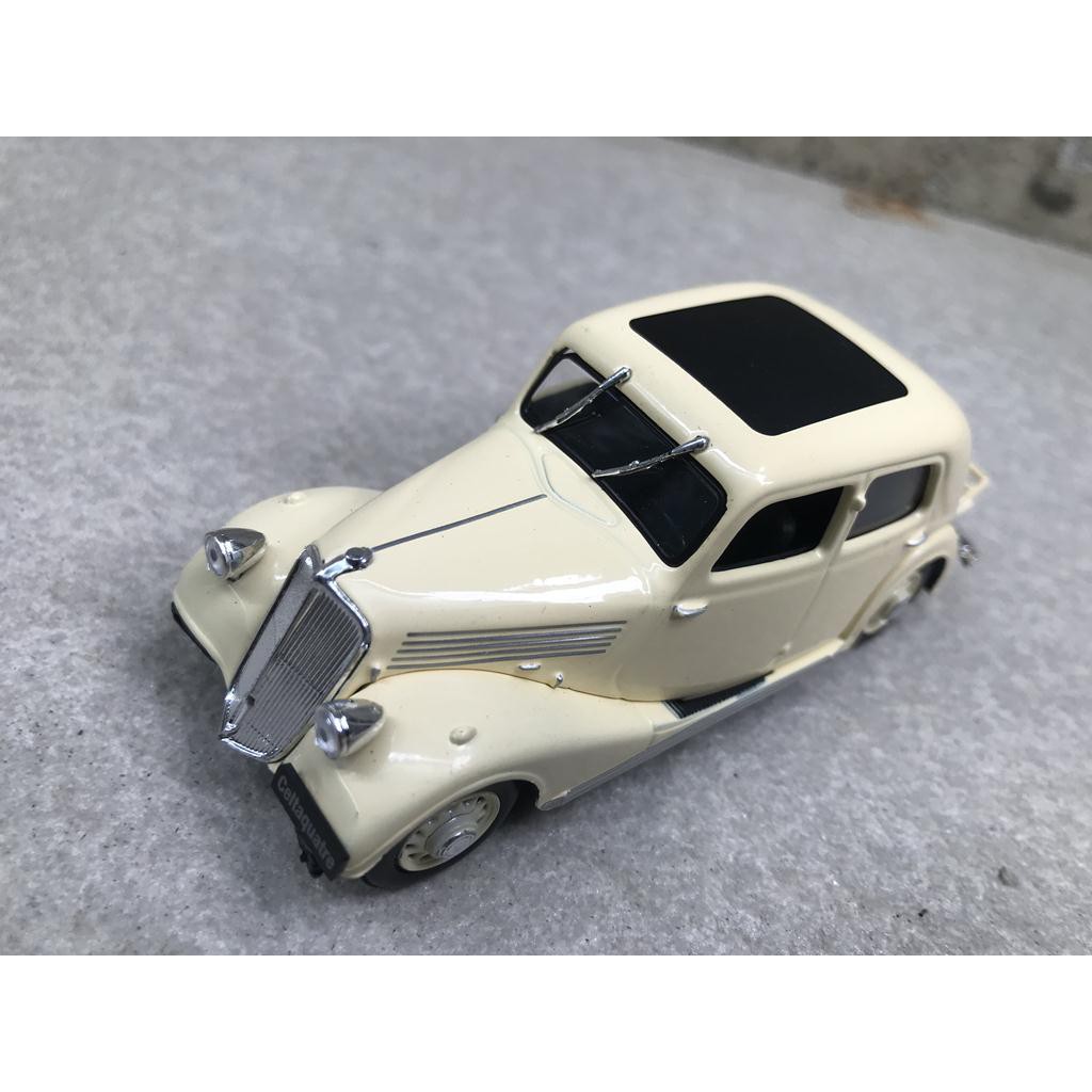 Mô hình xe ô tô cổ Renault Celtaquatre - 1:43
