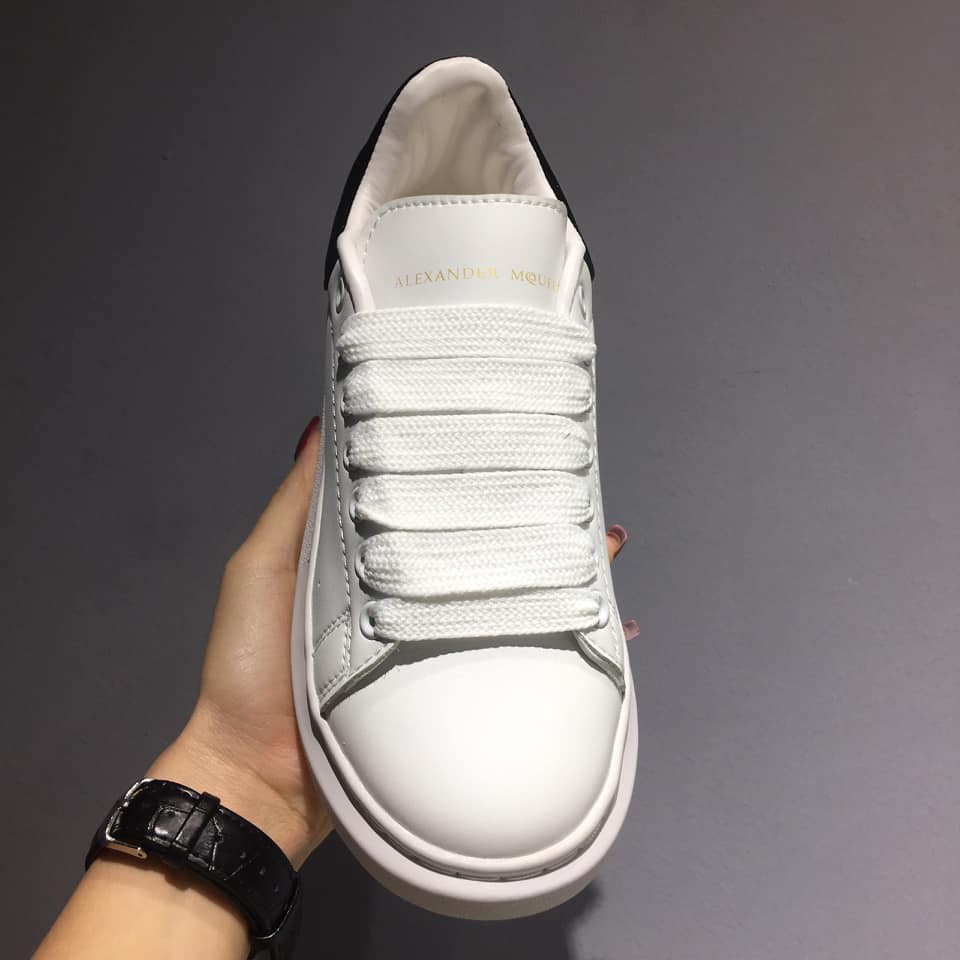 Giày McQueen