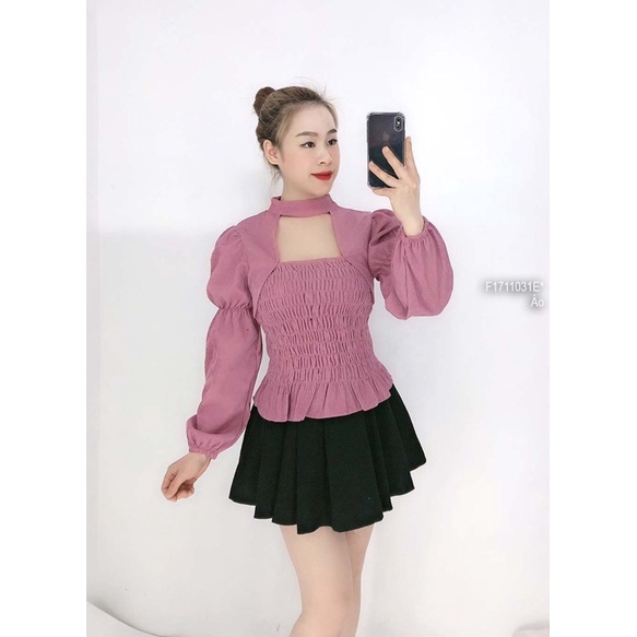 Áo kiểu nhún thân hở ngực cổ chocker tay dài bo!