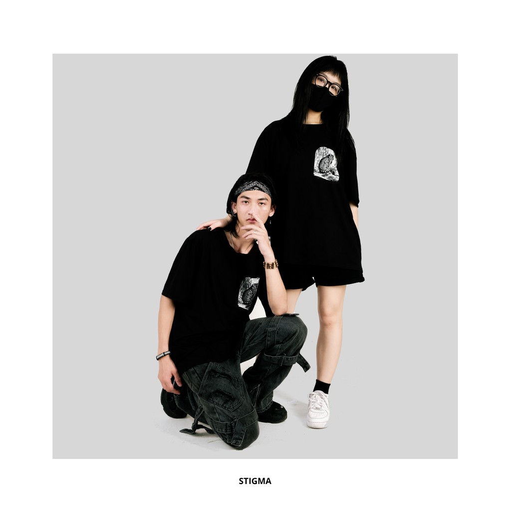 STIGMA - ÁO PHÔNG FREESIZE / UNISEX - ALLBLACK - CHÚ MÈO BÊN CỬA SỔ