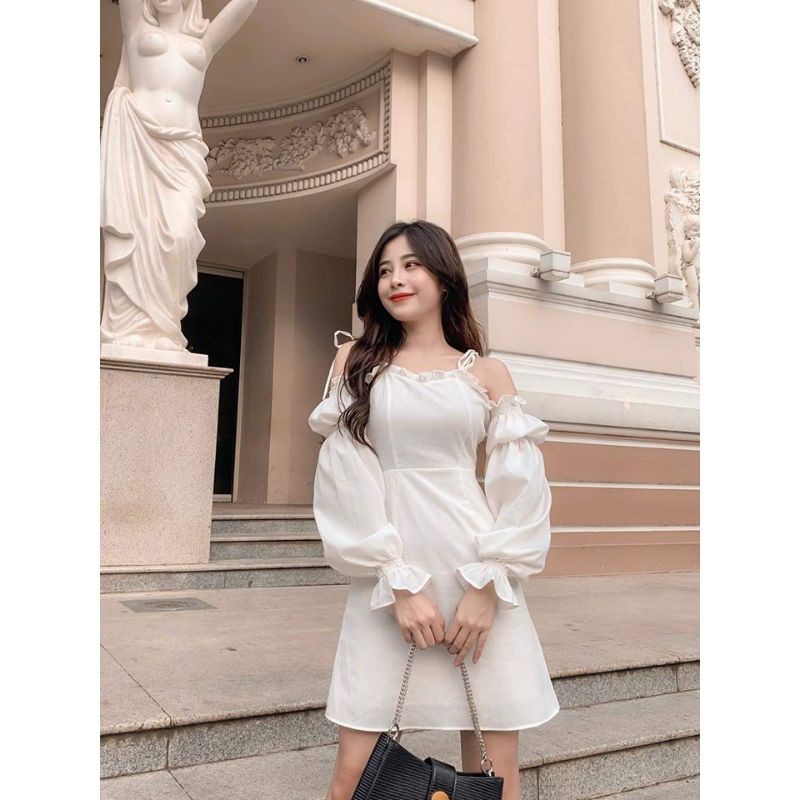 Đầm trắng bẹt vai 2 dây tay bo siêu hot