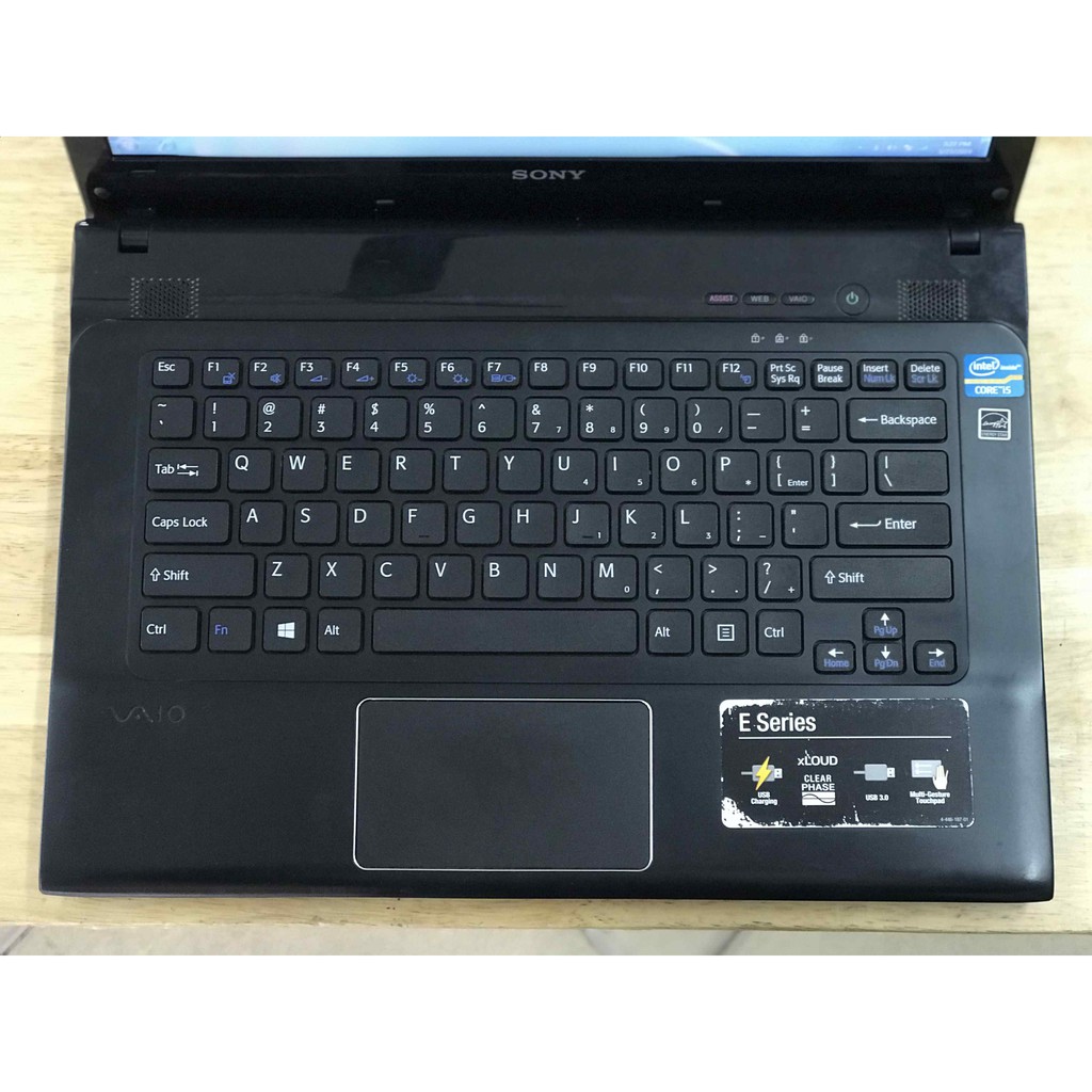 Laptop xách tay Sony Vaio SVE14 (Core i5 3210M, Ram 4GB, HDD 500GB) Máy màu đen đẹp quý phái