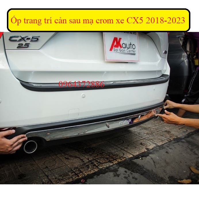 Ốp trang trí cản sau xe Mazda CX5 2018 - 2022, 2023, 2024 mạ crom cao cấp, sáng bóng