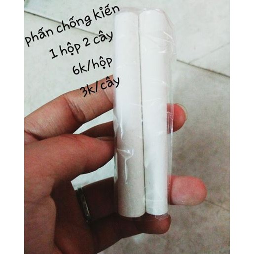 Phấn chống kiến ( 7k 2 cây) vẽ quanh chuồng trại thú cưng