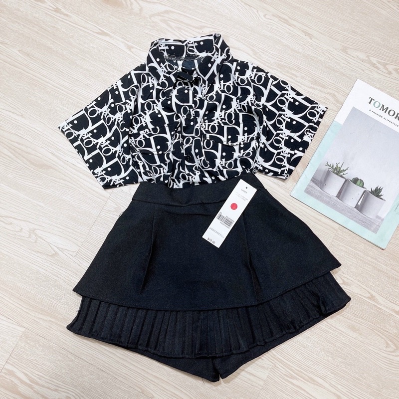 Set áo sơ mi kiểu tay ngắn và chân váy tuyết mưa tầng có túi dày dặn